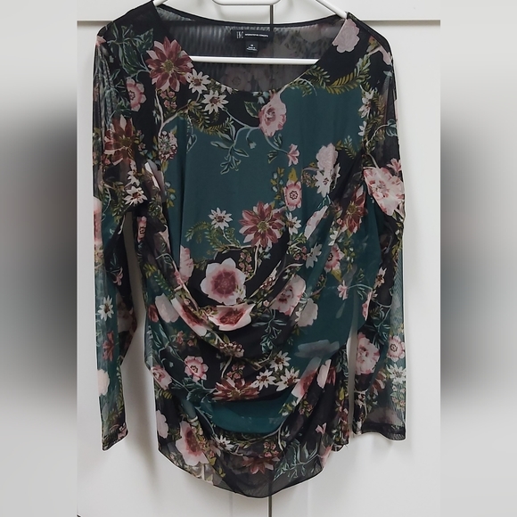 INC mesh long sleeved top. - Picture 1 of 9